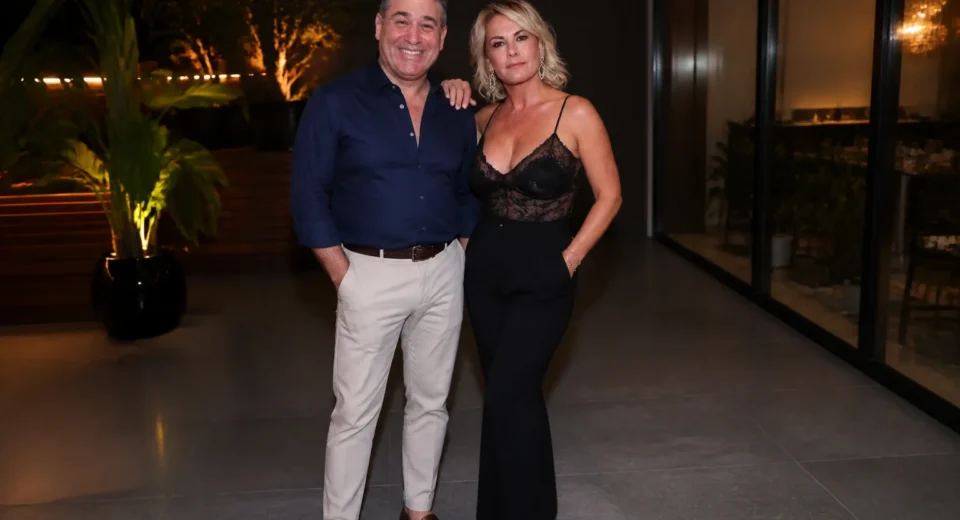 Itzhak Ezratti Wife